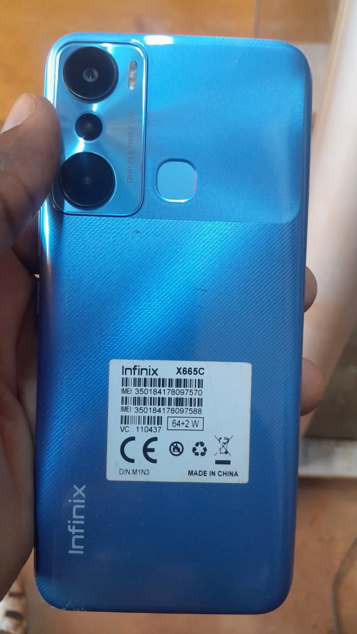Téléphone 📱 main